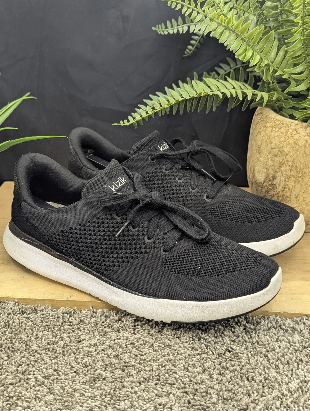 Kizik Lima Hands Free Mens Size 10.5 Walking Casual Comfort Shoes